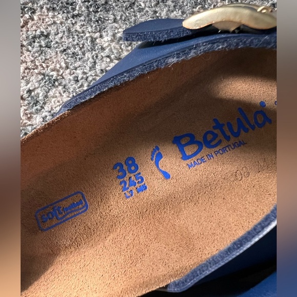 Betula navy NEW sandals - Picture 2 of 4